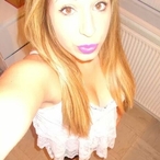 Flory - Transsexuelle à Quiévrain Profil de Flory, 37 ans, Transsexuelle à Quiévrain (Hainaut)